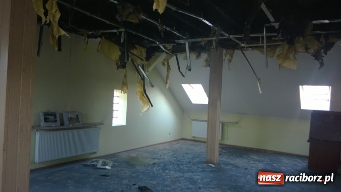 Zdjęcie w galerii na portalu naszraciborz.pl: Ubezpieczyciel pokryje koszty remontu centrum w Pietrowicach Wielkich wiadomości z regionu