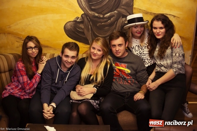 Zdjęcie w galerii na portalu naszraciborz.pl: Raciborscy studenci świętowali otrzęsiny! Chrzest żaków pierwszego roku PWSZ już za nami  wiadomości z regionu