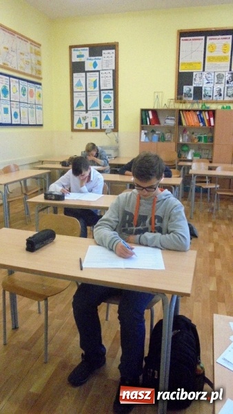 Zdjęcie w galerii na portalu naszraciborz.pl: Etap szkolny II Gimnazjalnej Olimpiady Przedsiębiorczości   wiadomości z regionu