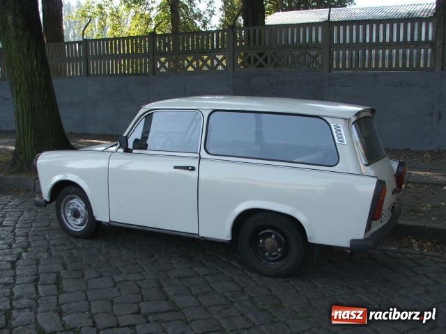 Zdjęcie w galerii na portalu naszraciborz.pl: Jeździ i ma się dobrze wiadomości z regionu