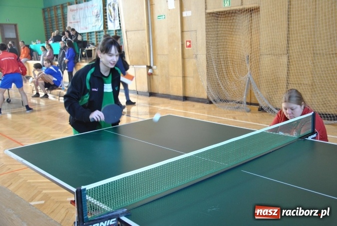 Zdjęcie w galerii na portalu naszraciborz.pl: Klub Sportowy Huragan Racib&oacute;rz zaprezentował się w Rudzie Śląskiej wiadomości z regionu