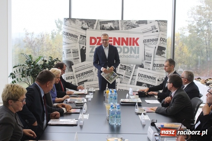 Zdjęcie w galerii na portalu naszraciborz.pl: Debata na temat rozbrajania bomb ekologicznych  wiadomości z regionu