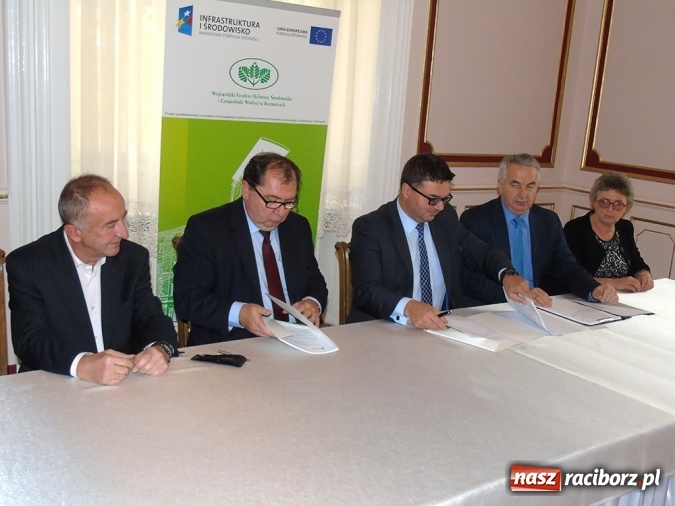 Zdjęcie w galerii na portalu naszraciborz.pl: Oczyszczalnia ściek&oacute;w typu lemna w Świerklańcu będzie przebudowana wiadomości z regionu