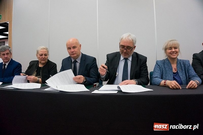 Zdjęcie w galerii na portalu naszraciborz.pl: Porozumienie WFOŚiGW z NFOŚiGW wiadomości z regionu
