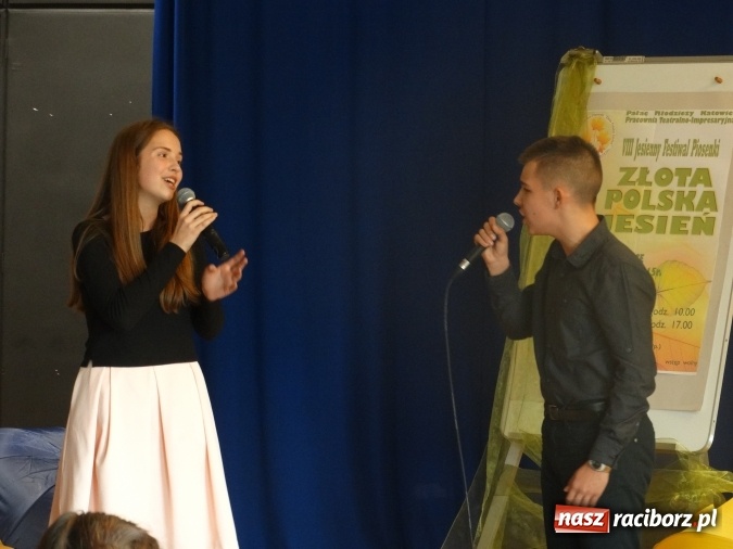 Zdjęcie w galerii na portalu naszraciborz.pl: Aleksandra Figurniak z Grand Prix Festiwalu Złota Polska Jesień  wiadomości z regionu