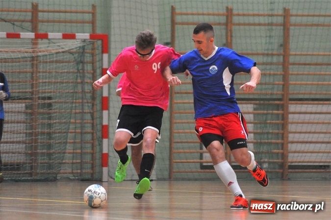 Zdjęcie w galerii na portalu naszraciborz.pl: Trzymej Ściana i Grotrans wygrywają na inaugurację HLPN wiadomości z regionu