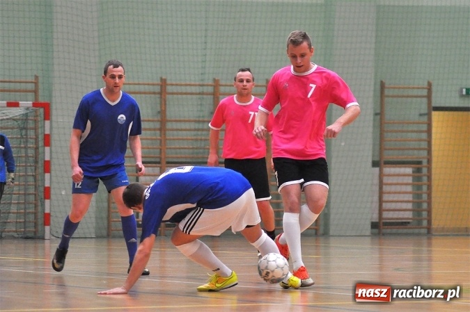 Zdjęcie w galerii na portalu naszraciborz.pl: Trzymej Ściana i Grotrans wygrywają na inaugurację HLPN wiadomości z regionu