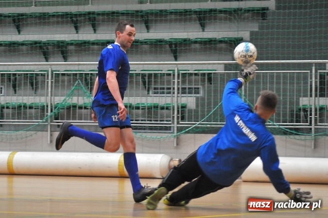 Zdjęcie w galerii na portalu naszraciborz.pl: Trzymej Ściana i Grotrans wygrywają na inaugurację HLPN wiadomości z regionu