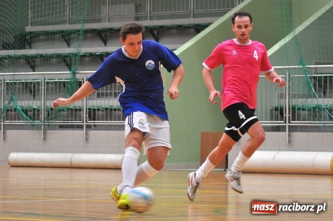 Zdjęcie w galerii na portalu naszraciborz.pl: Trzymej Ściana i Grotrans wygrywają na inaugurację HLPN wiadomości z regionu