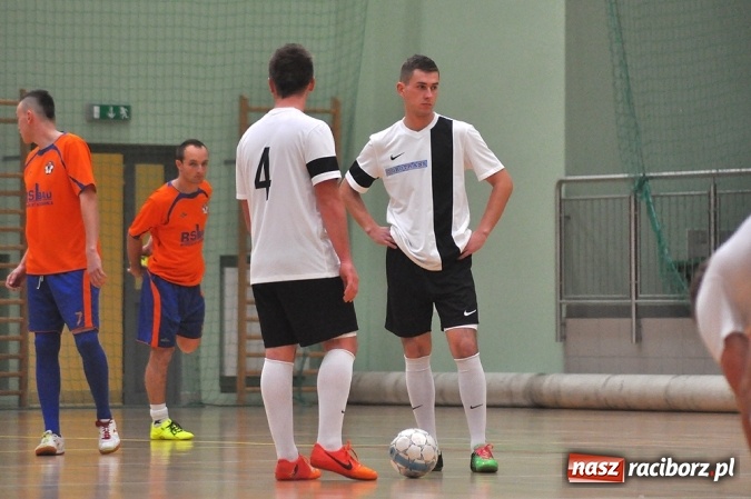 Zdjęcie w galerii na portalu naszraciborz.pl: Trzymej Ściana i Grotrans wygrywają na inaugurację HLPN wiadomości z regionu