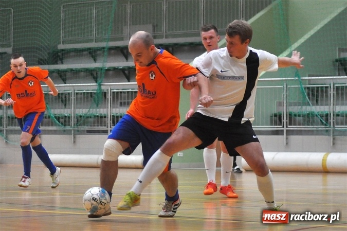 Zdjęcie w galerii na portalu naszraciborz.pl: Trzymej Ściana i Grotrans wygrywają na inaugurację HLPN wiadomości z regionu