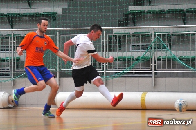 Zdjęcie w galerii na portalu naszraciborz.pl: Trzymej Ściana i Grotrans wygrywają na inaugurację HLPN wiadomości z regionu