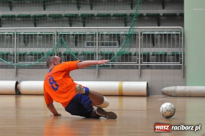 Zdjęcie w galerii na portalu naszraciborz.pl: Trzymej Ściana i Grotrans wygrywają na inaugurację HLPN wiadomości z regionu