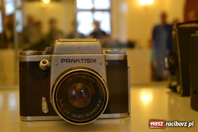Zdjęcie w galerii na portalu naszraciborz.pl: Spotkanie poświęcone historii fotografii na Zamku Piastowskim wiadomości z regionu