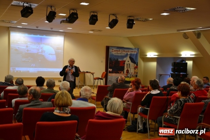 Zdjęcie w galerii na portalu naszraciborz.pl: Spotkanie poświęcone historii fotografii na Zamku Piastowskim wiadomości z regionu