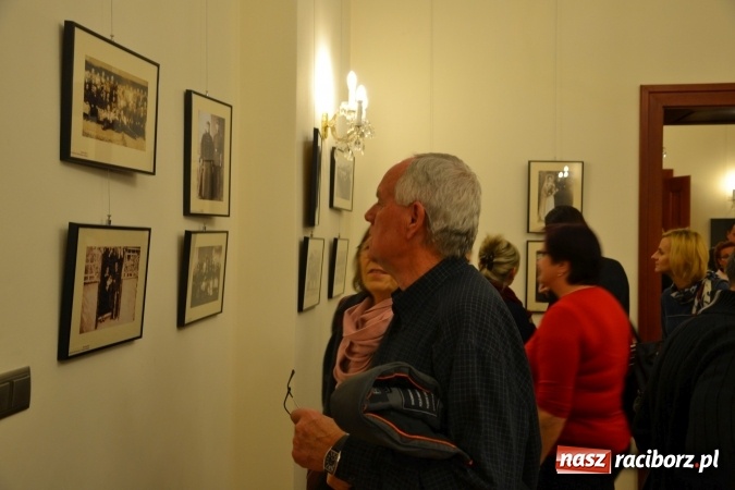 Zdjęcie w galerii na portalu naszraciborz.pl: Kobylskie Wesele, czyli jak to downiej bywało - otwarcie wystawy na zamku  wiadomości z regionu