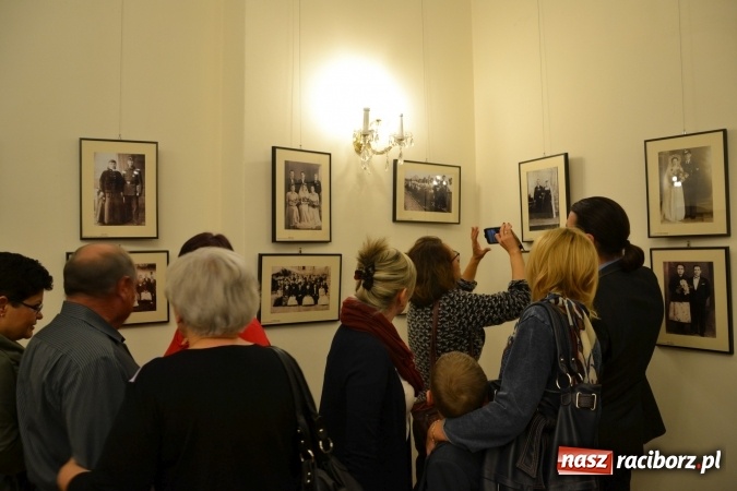 Zdjęcie w galerii na portalu naszraciborz.pl: Kobylskie Wesele, czyli jak to downiej bywało - otwarcie wystawy na zamku  wiadomości z regionu