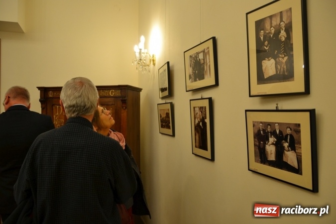 Zdjęcie w galerii na portalu naszraciborz.pl: Kobylskie Wesele, czyli jak to downiej bywało - otwarcie wystawy na zamku  wiadomości z regionu