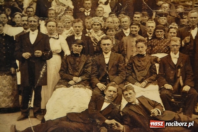 Zdjęcie w galerii na portalu naszraciborz.pl: Kobylskie Wesele, czyli jak to downiej bywało - otwarcie wystawy na zamku  wiadomości z regionu