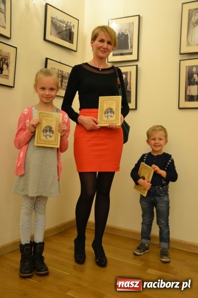 Zdjęcie w galerii na portalu naszraciborz.pl: Kobylskie Wesele, czyli jak to downiej bywało - otwarcie wystawy na zamku  wiadomości z regionu