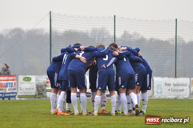 Zdjęcie w galerii na portalu naszraciborz.pl: Gol w doliczonym czasie dał trzy punkty Rudom wiadomości z regionu