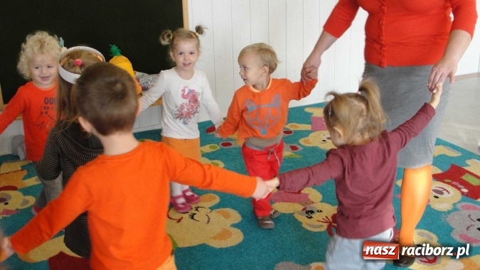Zdjęcie w galerii na portalu naszraciborz.pl: Dzień Marchewki w Przedszkolu nr 26 wiadomości z regionu