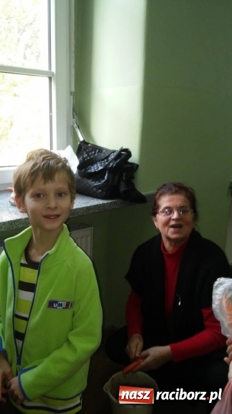 Zdjęcie w galerii na portalu naszraciborz.pl: Moc śniadania w SP-4 wiadomości z regionu