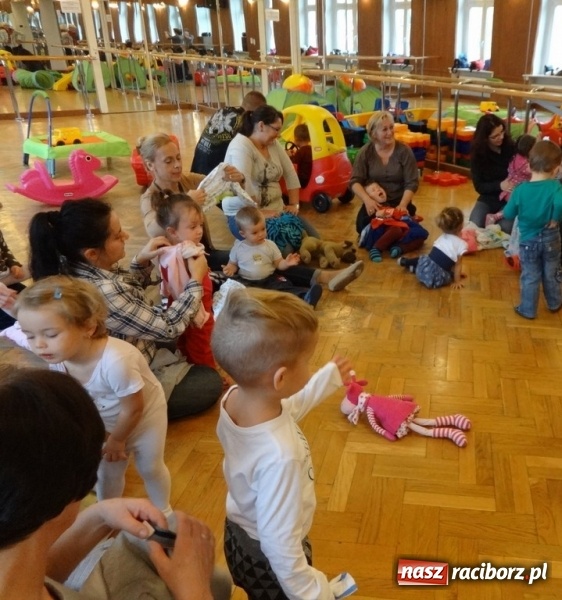 Zdjęcie w galerii na portalu naszraciborz.pl: Jak się nie nudzić z małym dzieckiem w domu?  wiadomości z regionu