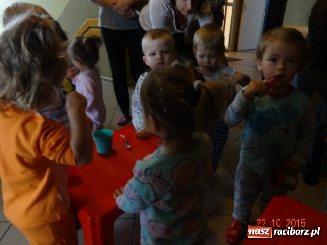 Zdjęcie w galerii na portalu naszraciborz.pl: Jak się nie nudzić z małym dzieckiem w domu?  wiadomości z regionu