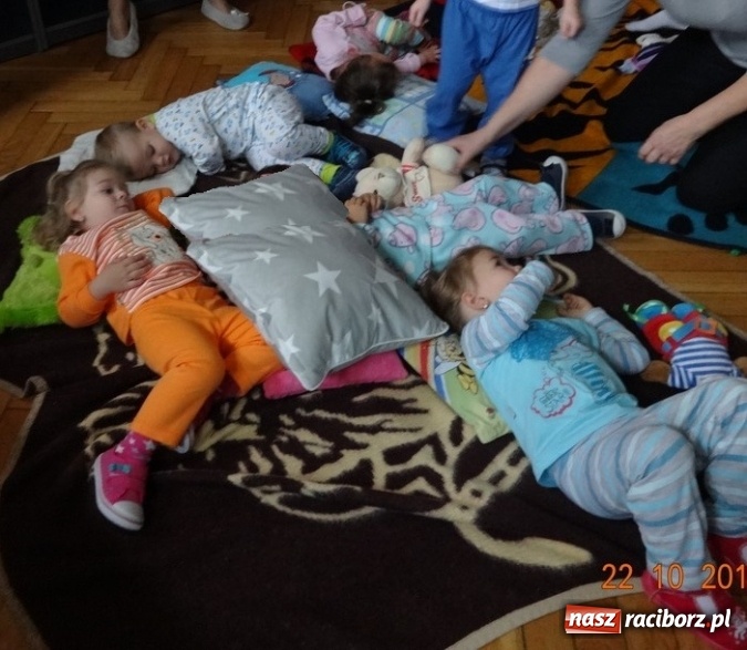 Zdjęcie w galerii na portalu naszraciborz.pl: Jak się nie nudzić z małym dzieckiem w domu?  wiadomości z regionu