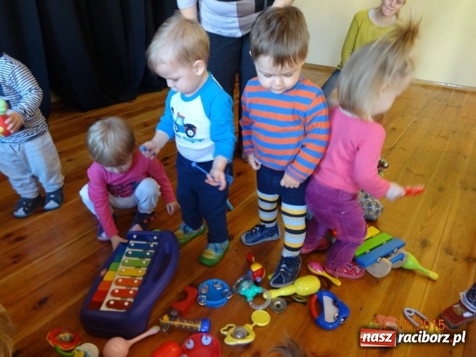 Zdjęcie w galerii na portalu naszraciborz.pl: Jak się nie nudzić z małym dzieckiem w domu?  wiadomości z regionu