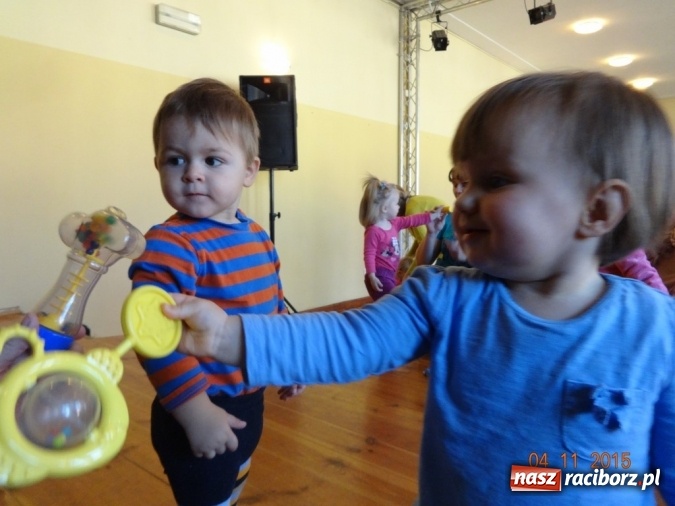 Zdjęcie w galerii na portalu naszraciborz.pl: Jak się nie nudzić z małym dzieckiem w domu?  wiadomości z regionu