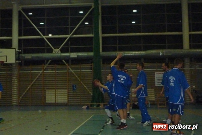 Zdjęcie w galerii na portalu naszraciborz.pl: Koszykówka. Promyk nadziei   wiadomości z regionu