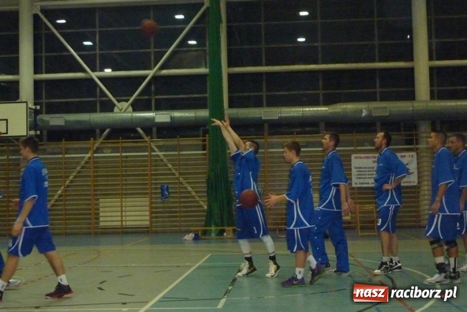 Zdjęcie w galerii na portalu naszraciborz.pl: Koszykówka. Promyk nadziei   wiadomości z regionu