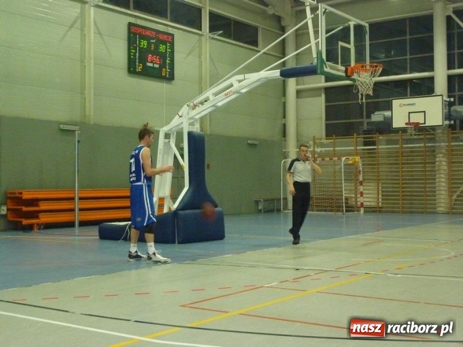 Zdjęcie w galerii na portalu naszraciborz.pl: Koszykówka. Promyk nadziei   wiadomości z regionu