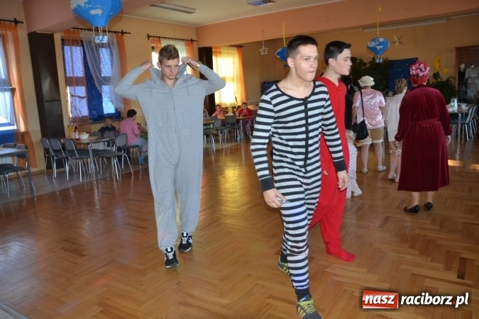 Zdjęcie w galerii na portalu naszraciborz.pl: Piżama party w Roszkowie - spotkanie rodzin zastępczych wiadomości z regionu