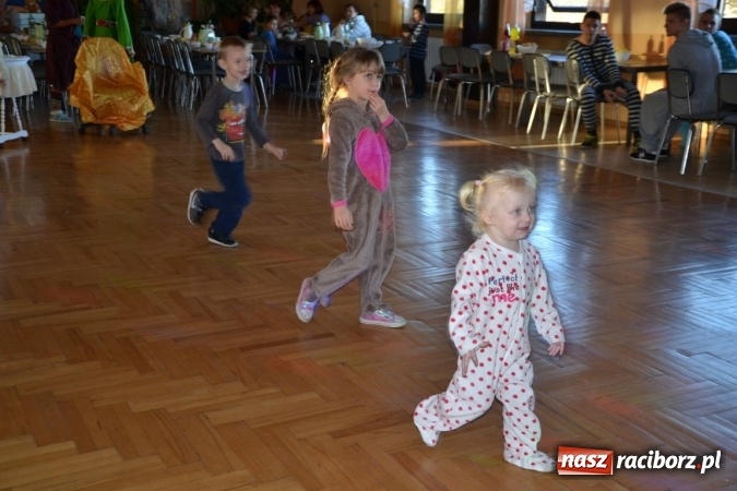 Zdjęcie w galerii na portalu naszraciborz.pl: Piżama party w Roszkowie - spotkanie rodzin zastępczych wiadomości z regionu