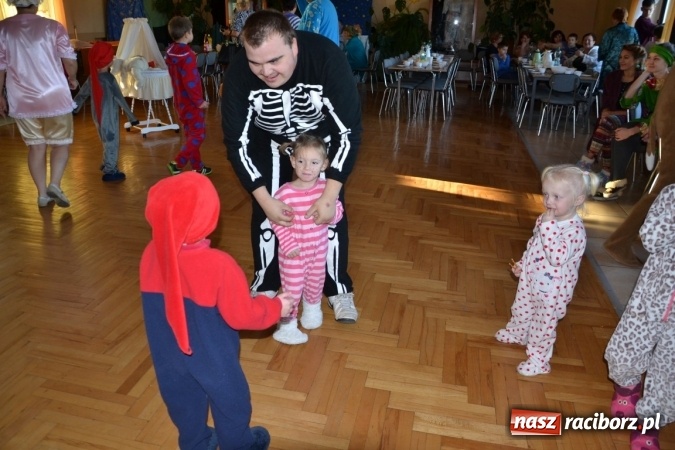 Zdjęcie w galerii na portalu naszraciborz.pl: Piżama party w Roszkowie - spotkanie rodzin zastępczych wiadomości z regionu