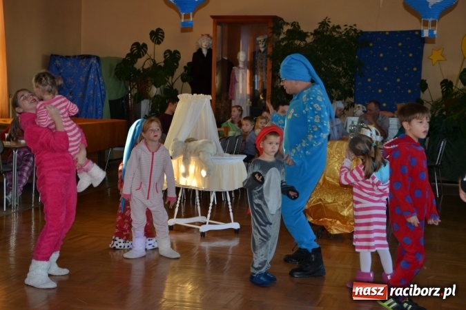 Zdjęcie w galerii na portalu naszraciborz.pl: Piżama party w Roszkowie - spotkanie rodzin zastępczych wiadomości z regionu