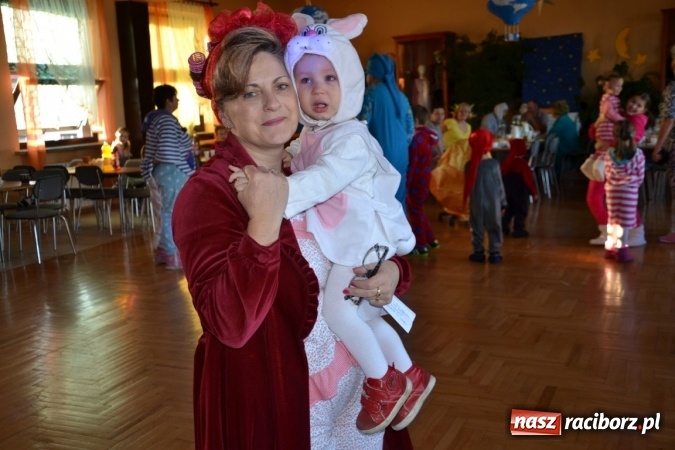 Zdjęcie w galerii na portalu naszraciborz.pl: Piżama party w Roszkowie - spotkanie rodzin zastępczych wiadomości z regionu