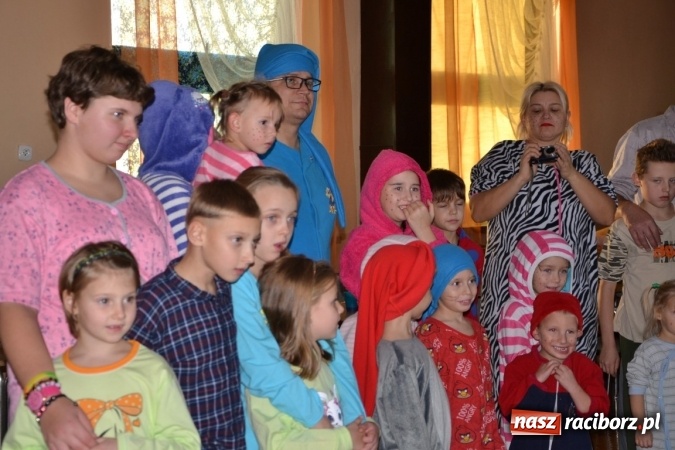 Zdjęcie w galerii na portalu naszraciborz.pl: Piżama party w Roszkowie - spotkanie rodzin zastępczych wiadomości z regionu