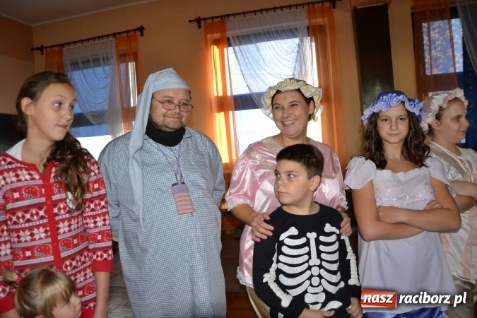 Zdjęcie w galerii na portalu naszraciborz.pl: Piżama party w Roszkowie - spotkanie rodzin zastępczych wiadomości z regionu