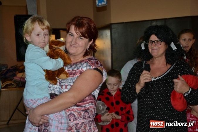 Zdjęcie w galerii na portalu naszraciborz.pl: Piżama party w Roszkowie - spotkanie rodzin zastępczych wiadomości z regionu