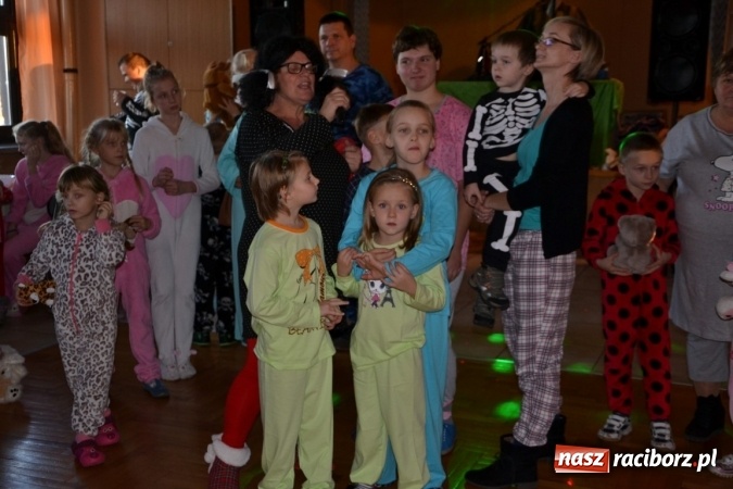 Zdjęcie w galerii na portalu naszraciborz.pl: Piżama party w Roszkowie - spotkanie rodzin zastępczych wiadomości z regionu