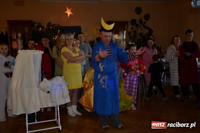 Zdjęcie w galerii na portalu naszraciborz.pl: Piżama party w Roszkowie - spotkanie rodzin zastępczych wiadomości z regionu