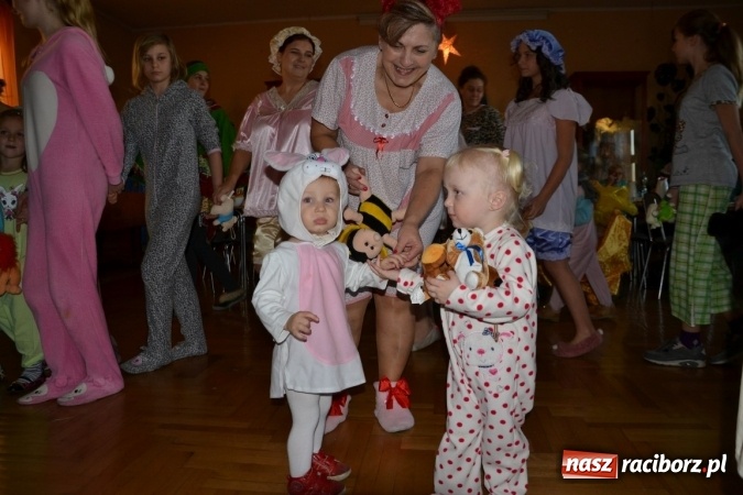 Zdjęcie w galerii na portalu naszraciborz.pl: Piżama party w Roszkowie - spotkanie rodzin zastępczych wiadomości z regionu