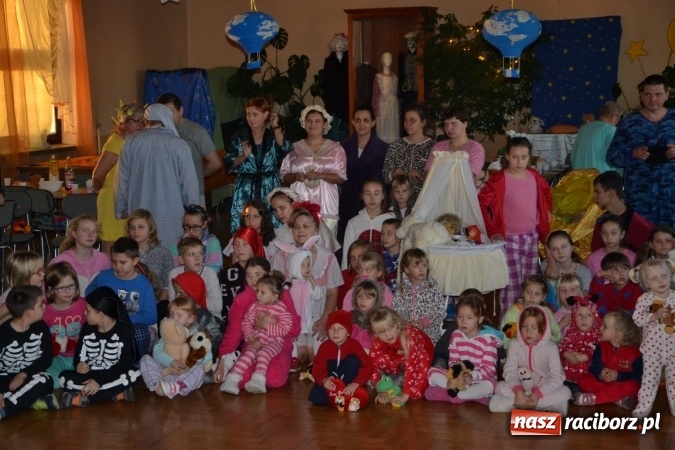 Zdjęcie w galerii na portalu naszraciborz.pl: Piżama party w Roszkowie - spotkanie rodzin zastępczych wiadomości z regionu