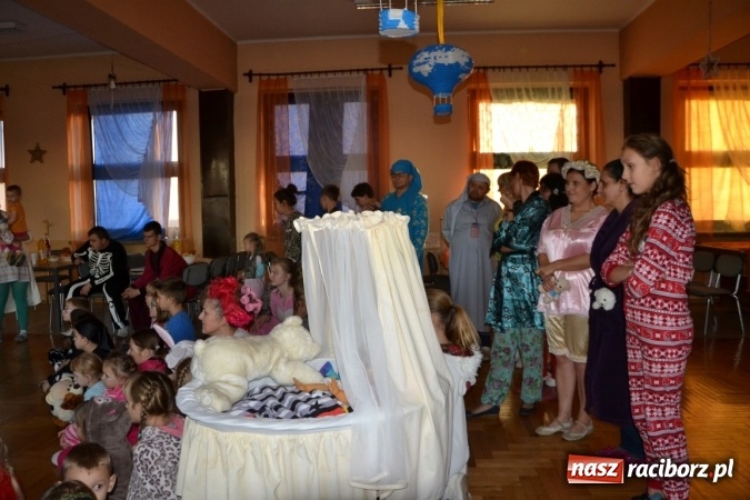 Zdjęcie w galerii na portalu naszraciborz.pl: Piżama party w Roszkowie - spotkanie rodzin zastępczych wiadomości z regionu