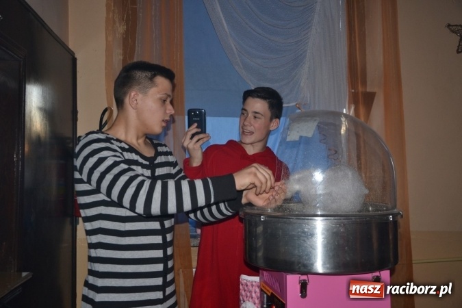 Zdjęcie w galerii na portalu naszraciborz.pl: Piżama party w Roszkowie - spotkanie rodzin zastępczych wiadomości z regionu