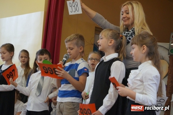 Zdjęcie w galerii na portalu naszraciborz.pl: Dzieci z Nędzy będą bezpieczniejsze - dostały z Gminy kamizelki  wiadomości z regionu